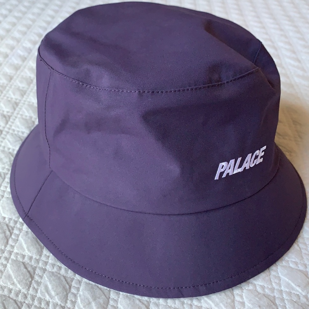 Palace GORE-TEX The Don Bucket Hat Deep Purple